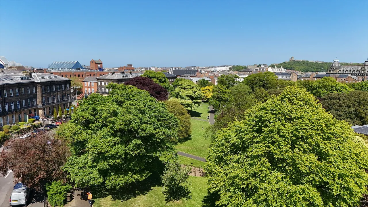 The Crescent, Scarborough YO11 2PW, photo 21