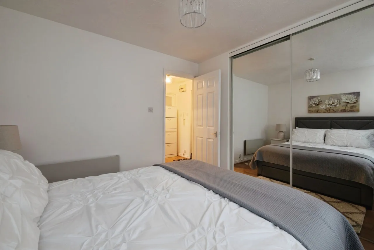 Waterside Close, Barking, IG11, photo 12