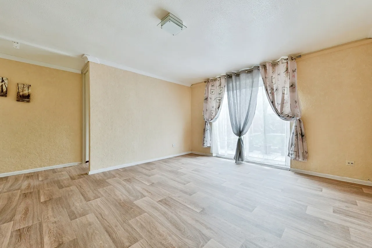 Canterbury Way, Stevenage, Hertfordshire, SG1, photo 4
