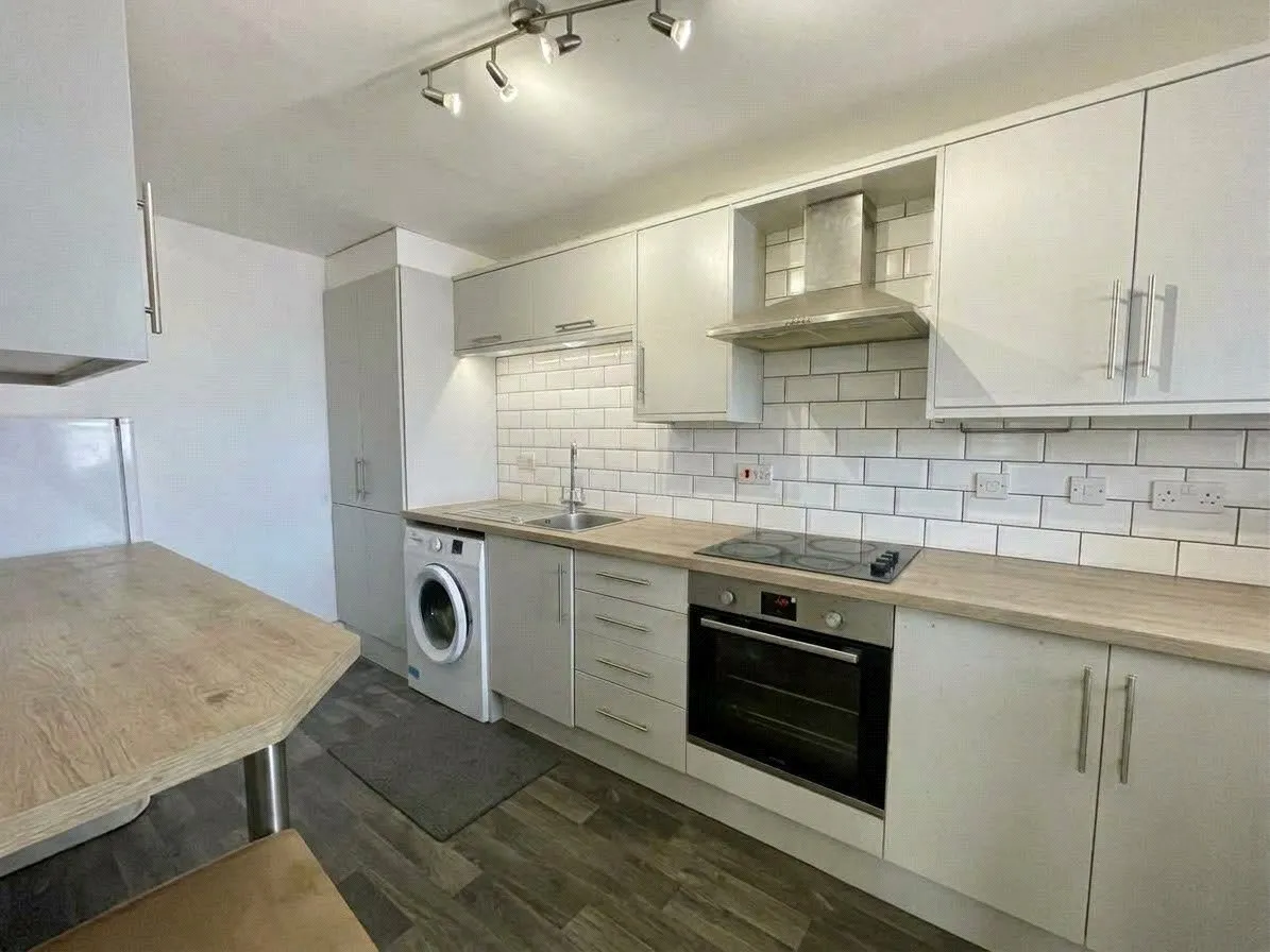 2 bed flat for sale, Avenham Lane, Preston, PR1