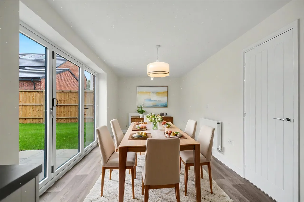 Coventry Lane, Bramcote, NG9, photo 10