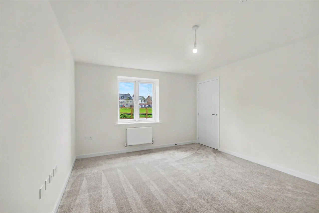 Coventry Lane, Bramcote, NG9, photo 7