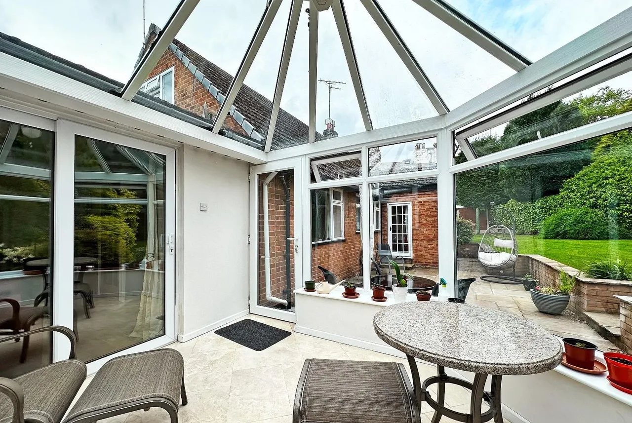 Brereton Close, Bowdon, Cheshire WA14 3AU, photo 31