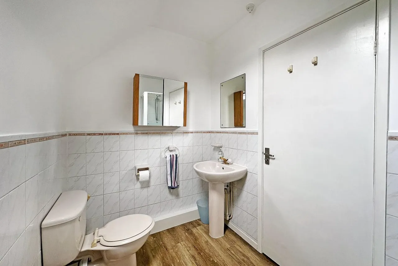 Brereton Close, Bowdon, Cheshire WA14 3AU, photo 37