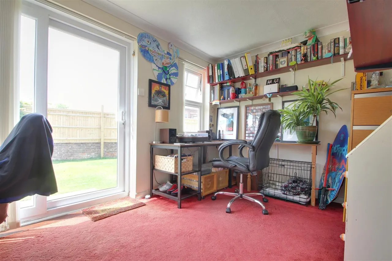 Ripley Road, Worthing, photo 30