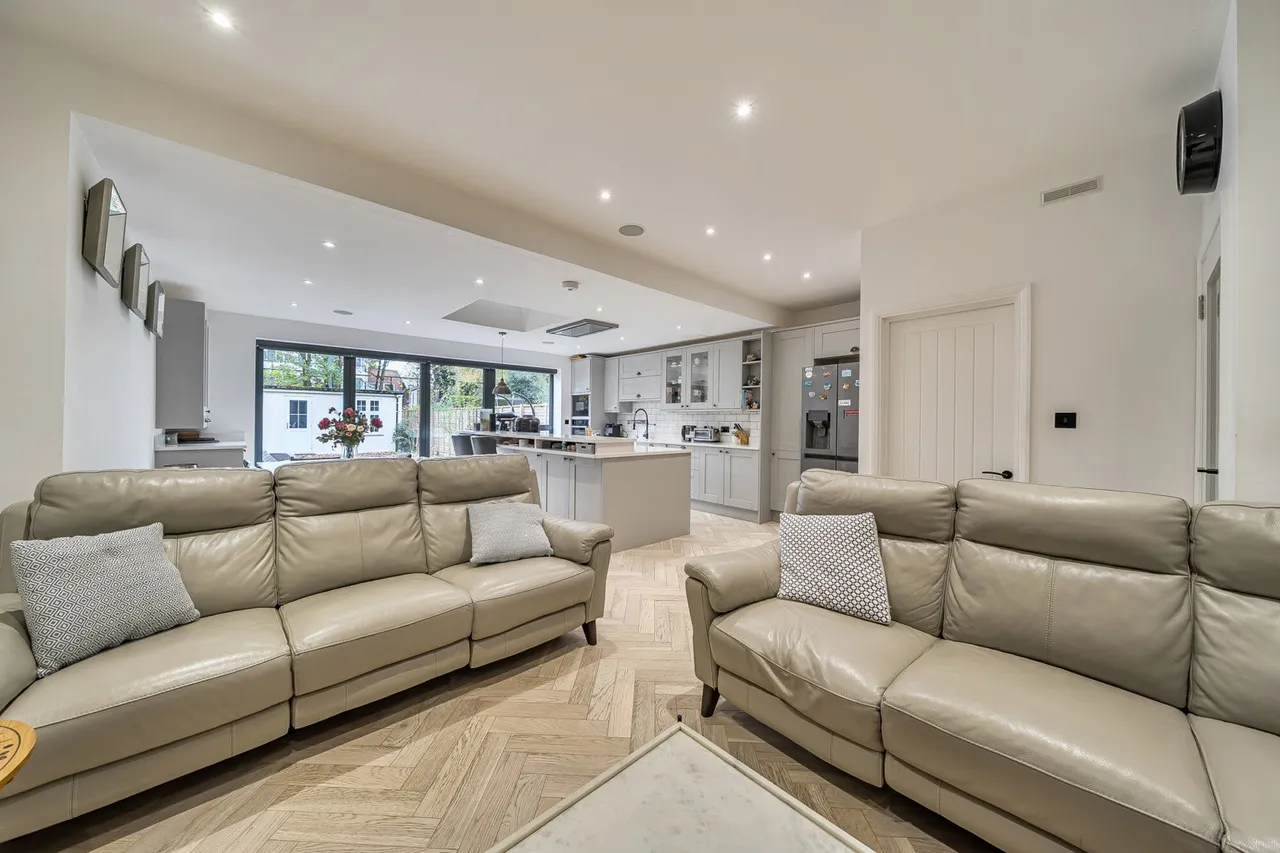 Westcombe Park Road, SE3, photo 12