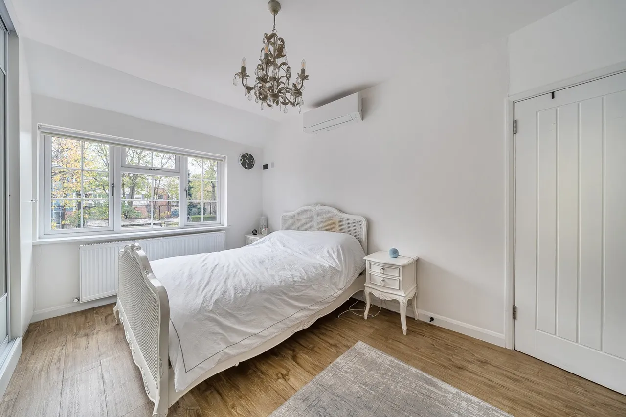 Westcombe Park Road, SE3, photo 8