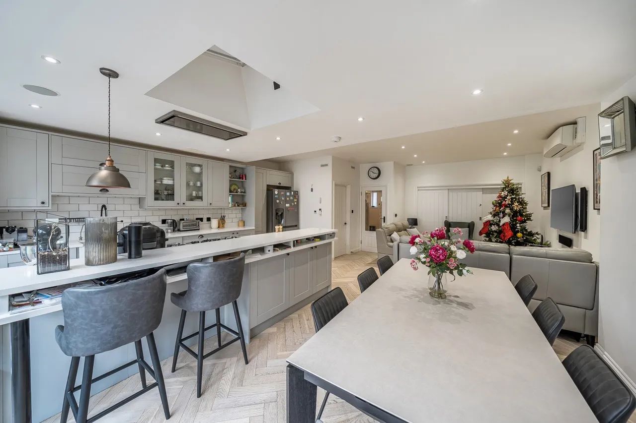 Westcombe Park Road, SE3, photo 27