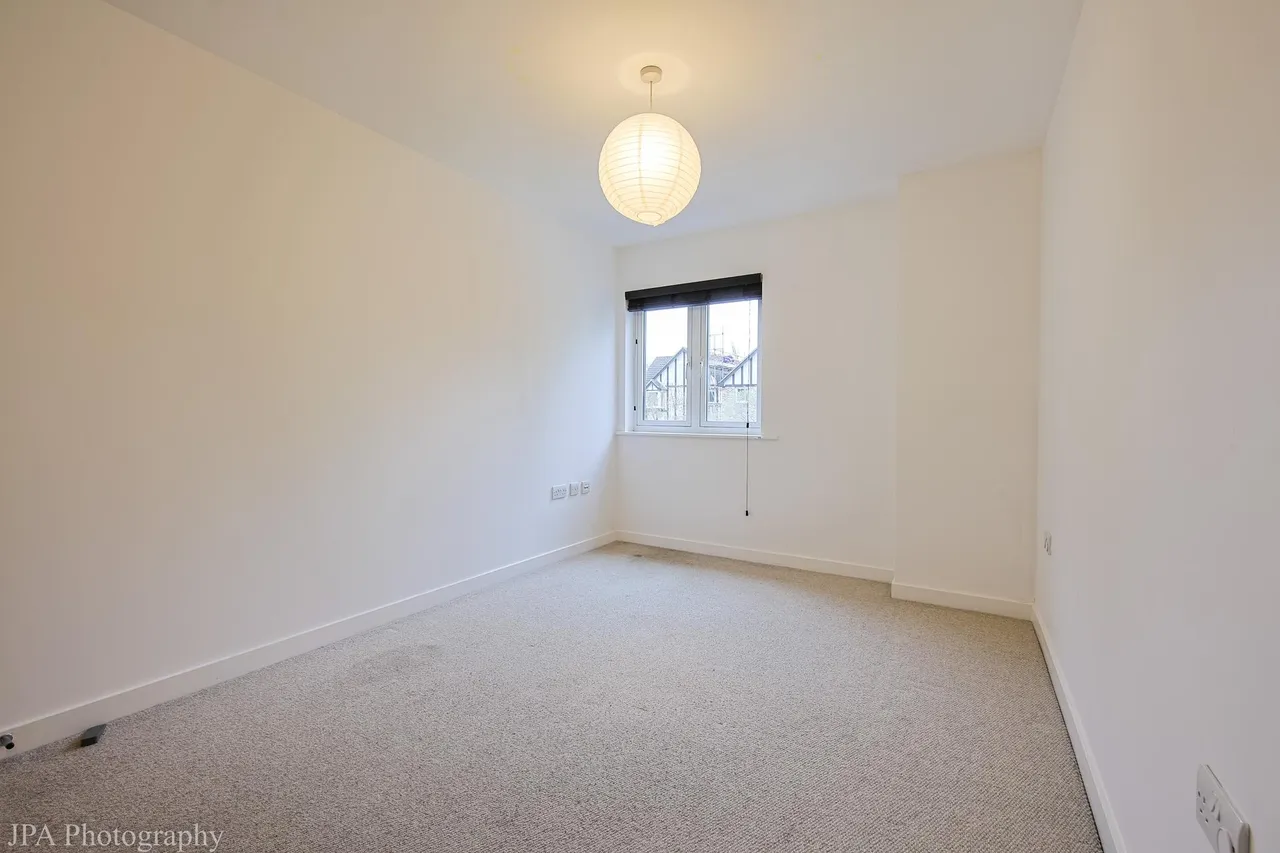 Constitution Hill, Woking, GU22, photo 10