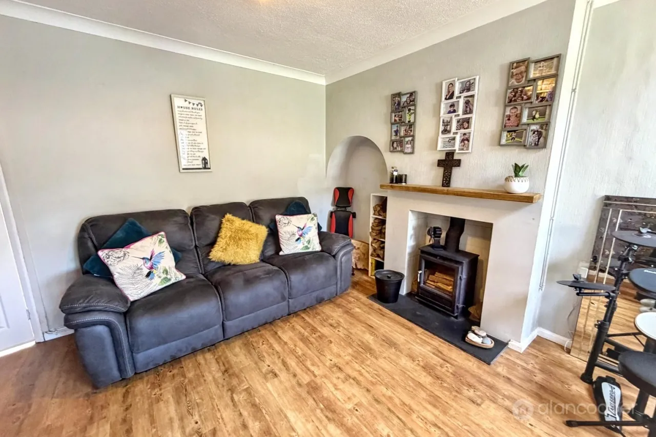 Glenfield Avenue, Weddington, CV10, photo 5