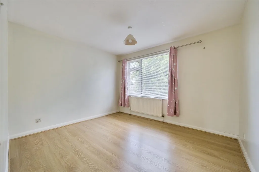 Woodford Close, Caversham, photo 16