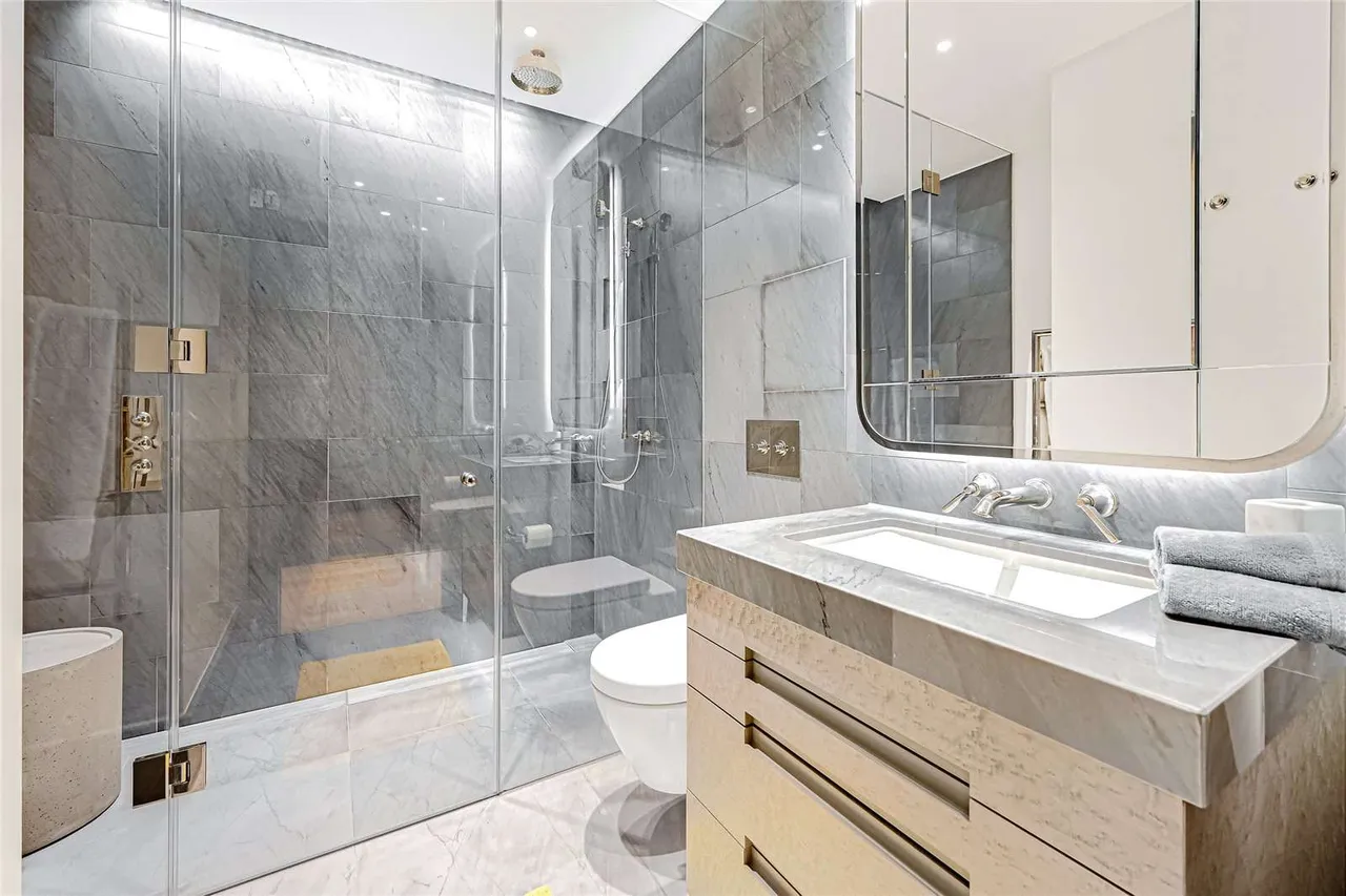 Whistler Square, London, SW1W, photo 10