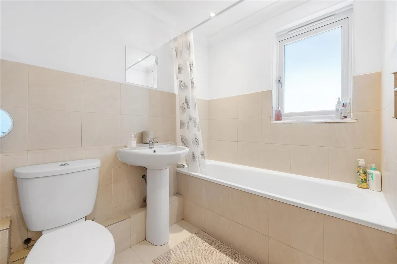 Hamilton Road, London, SE27, photo 8