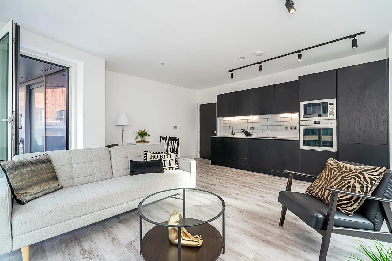 2 bed flat for sale, Portal Way, Acton, W3