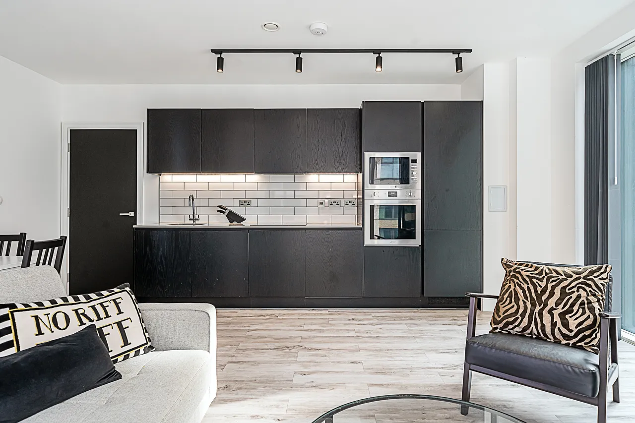 Portal Way, Acton, W3, photo 3
