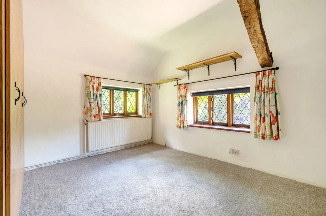 Strood Green, Wisborough Green, RH14, photo 46