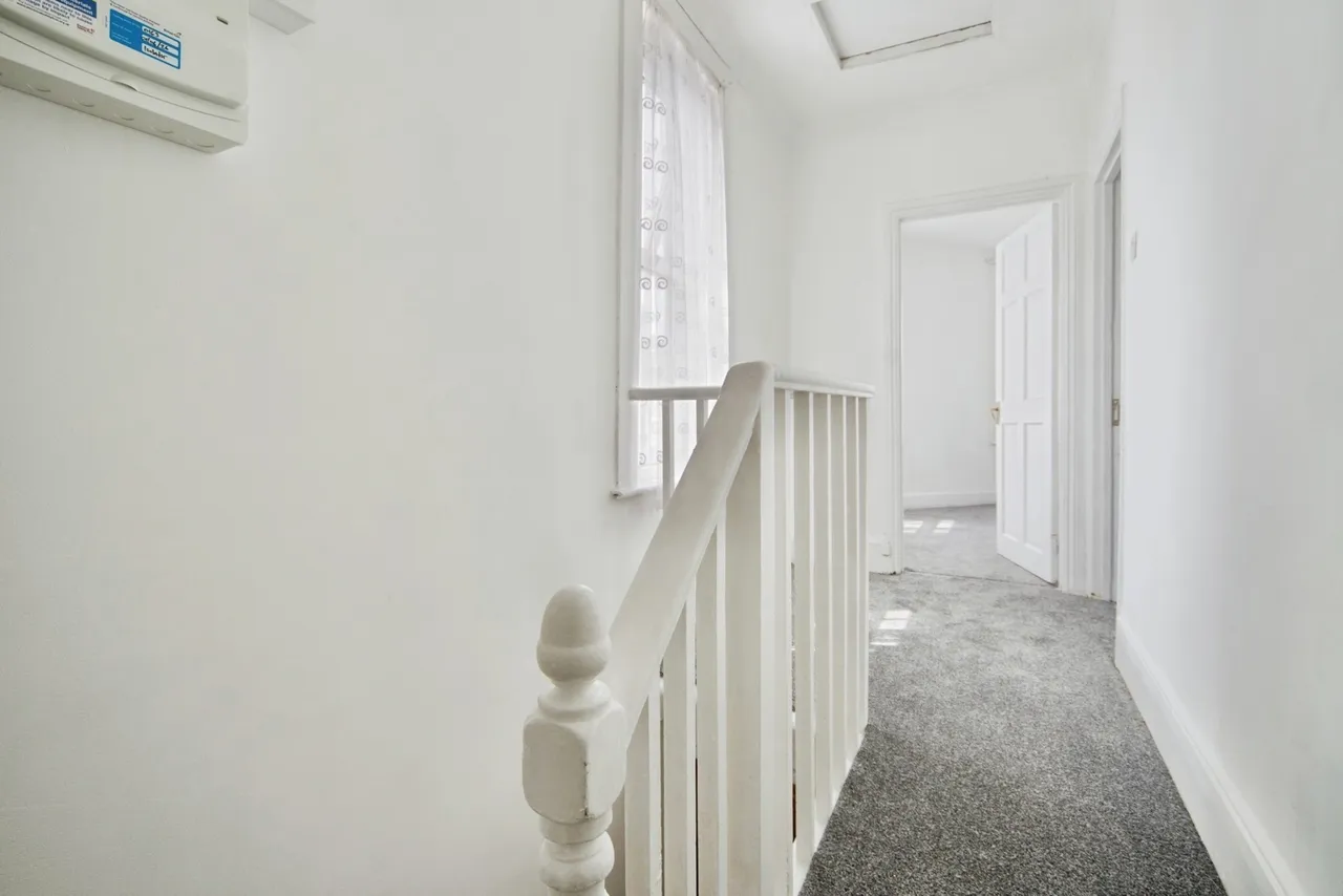 Montagu Road, London, N18, photo 4