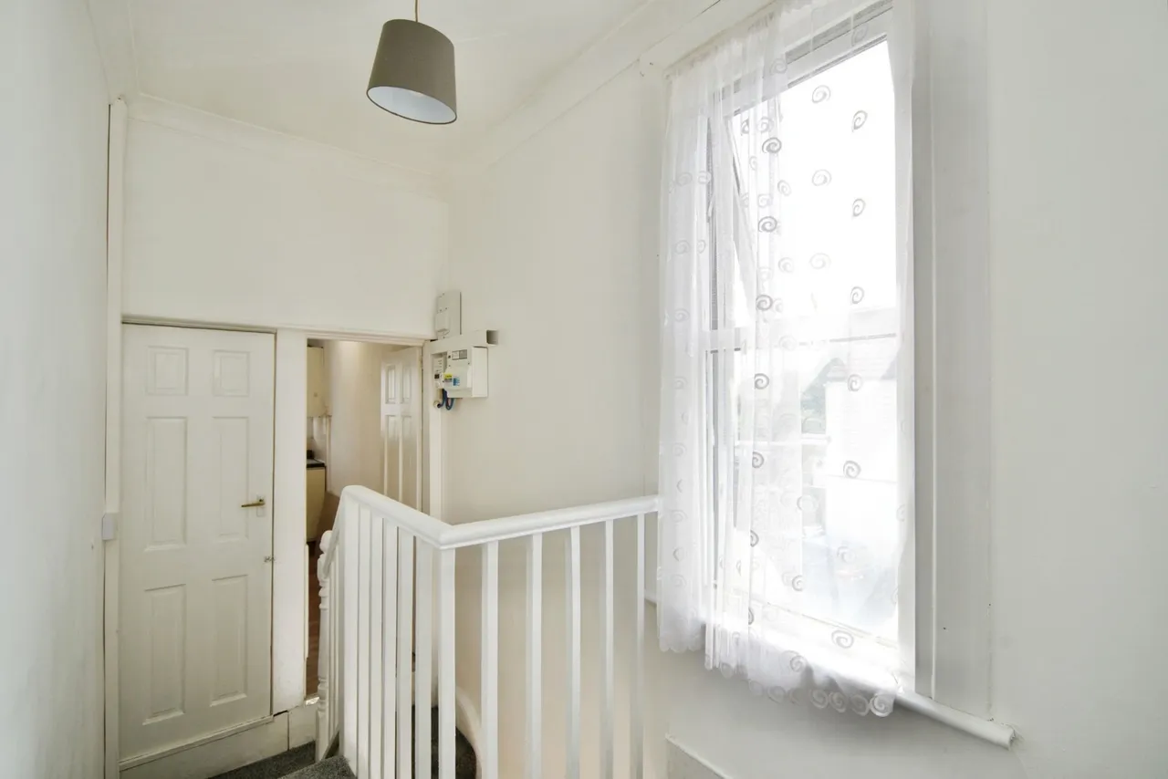 Montagu Road, London, N18, photo 17