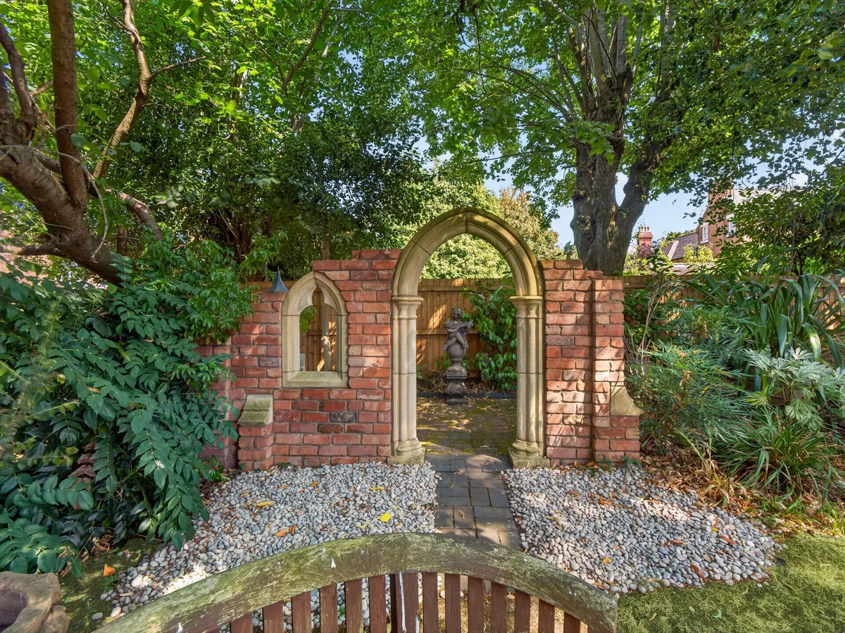 St. Bernards Road, Solihull, B92, photo 31