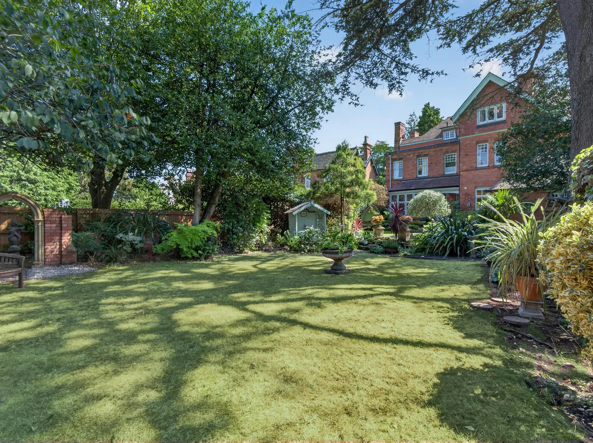 St. Bernards Road, Solihull, B92, photo 32