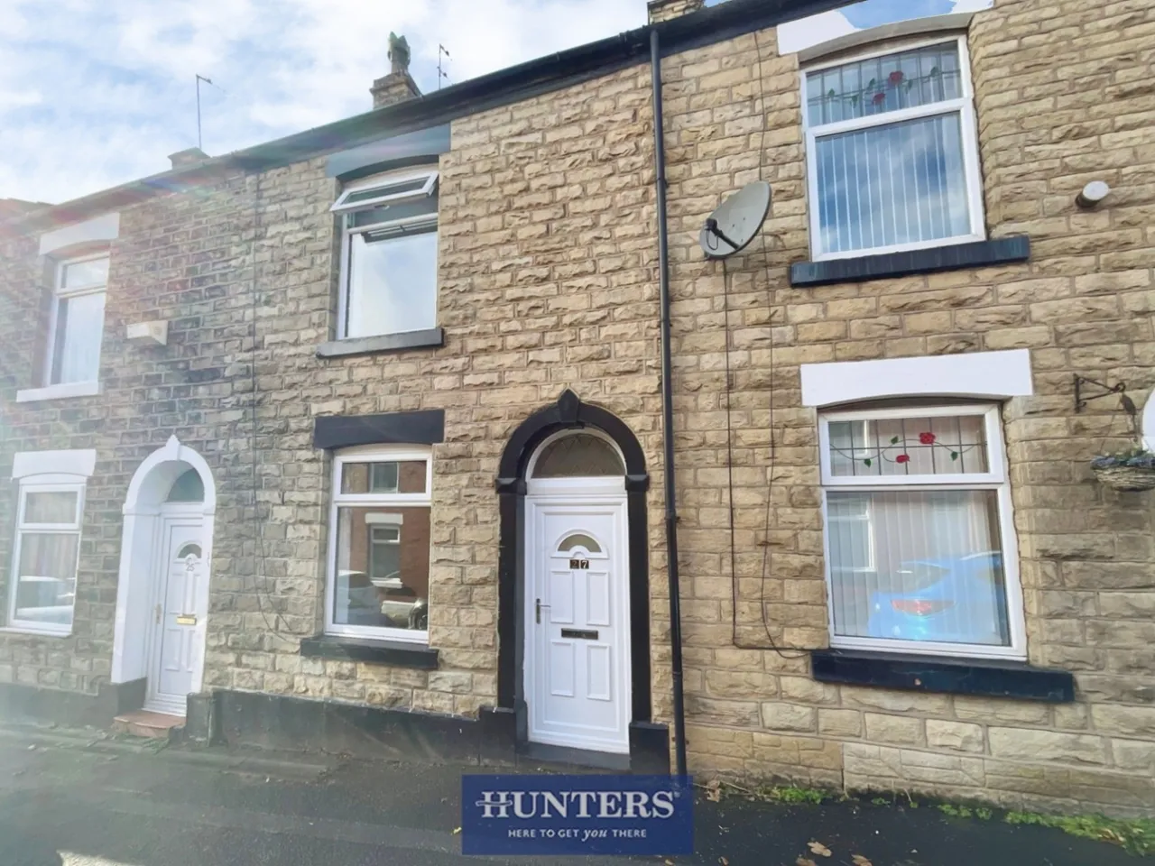 2 bed house to rent, Hanover Street, Stalybridge, SK15