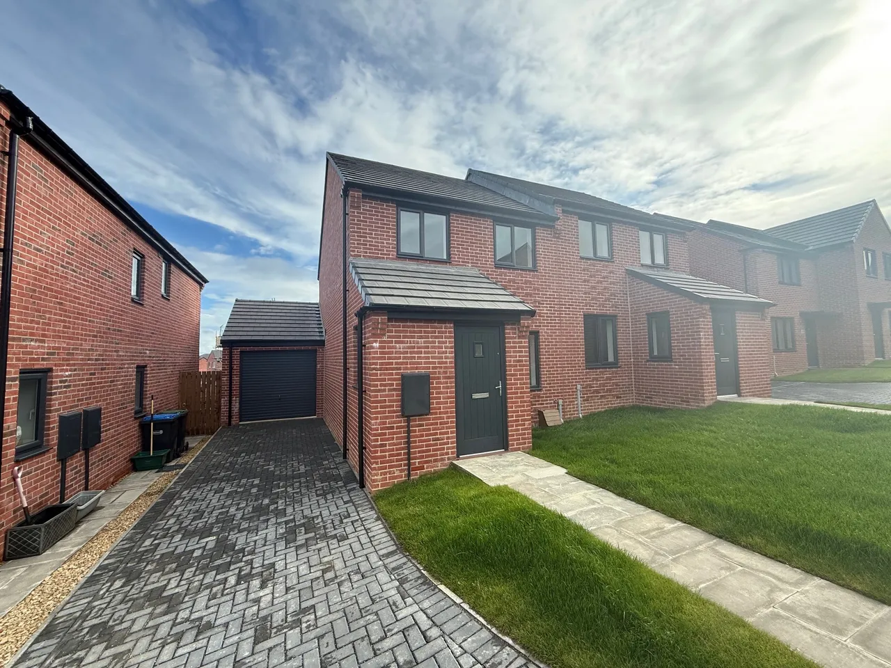 3 bed house to rent — Victory Close, Consett, Durham, DH8 7FD