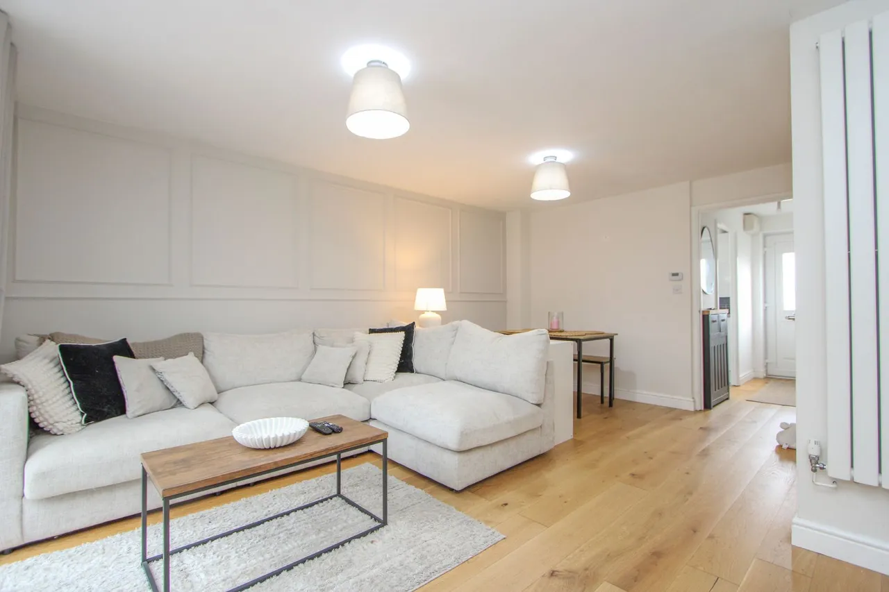 Brookthorpe Court, Yate, photo 3