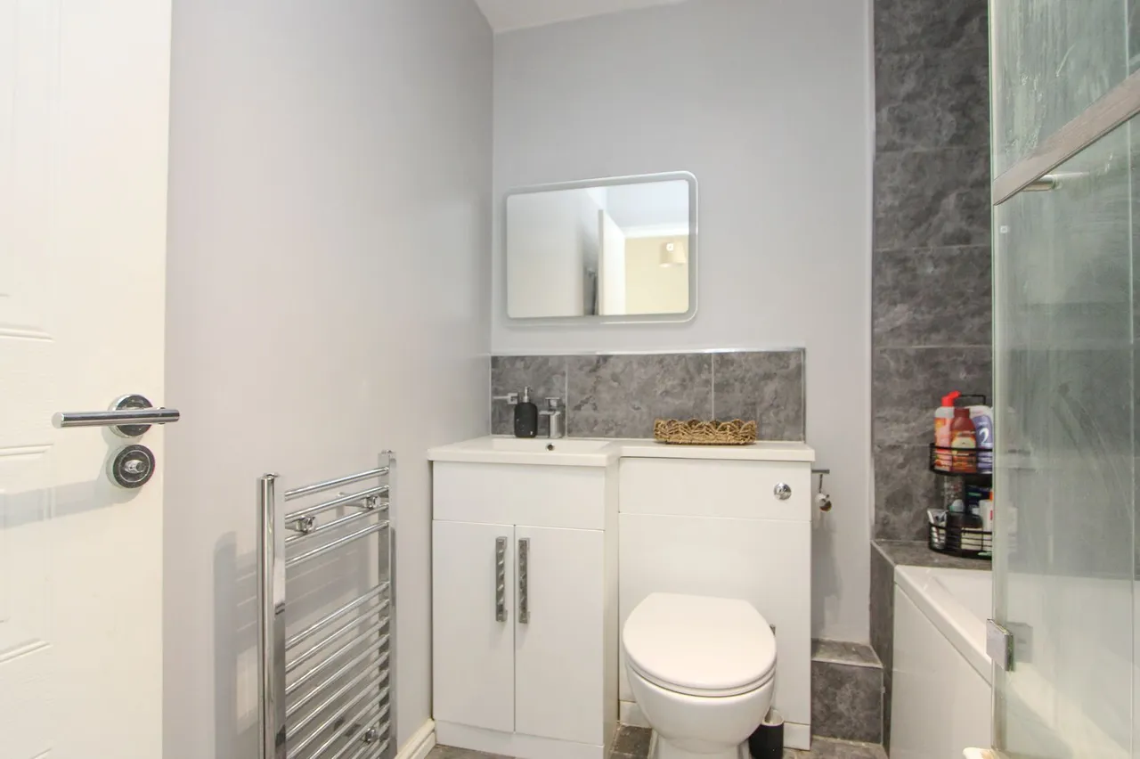 Brookthorpe Court, Yate, photo 13