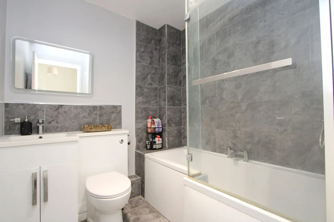 Brookthorpe Court, Yate, photo 12