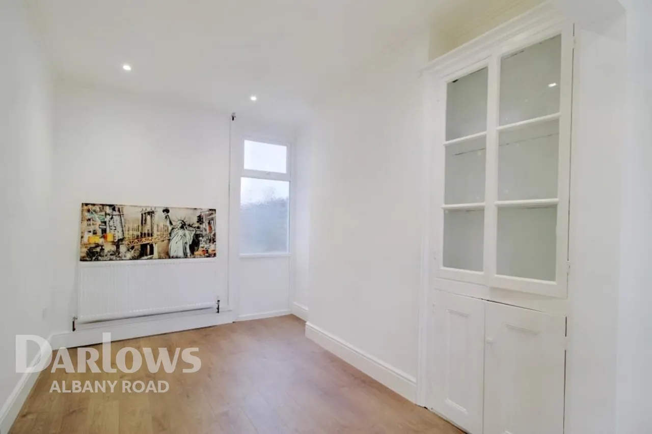 Caerphilly Road, CF14, photo 4