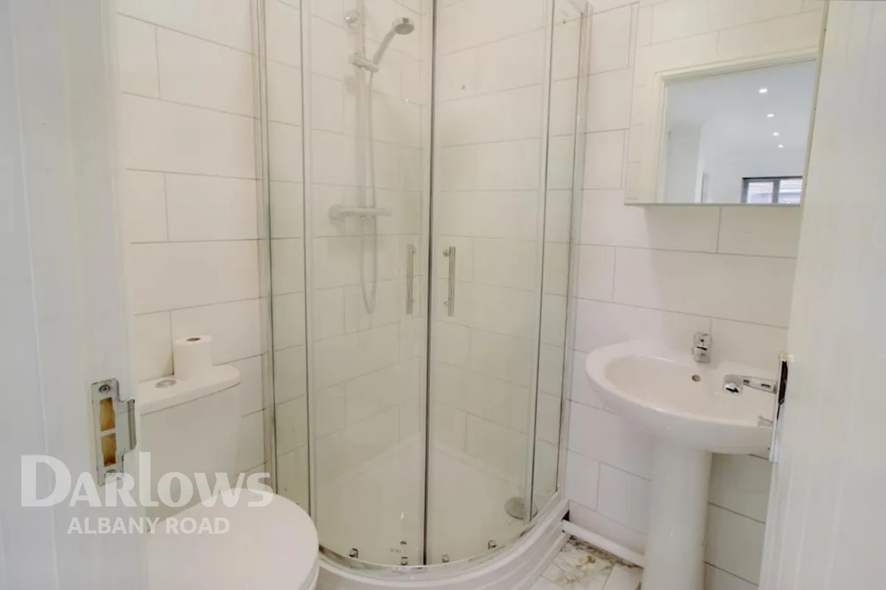 Caerphilly Road, CF14, photo 9