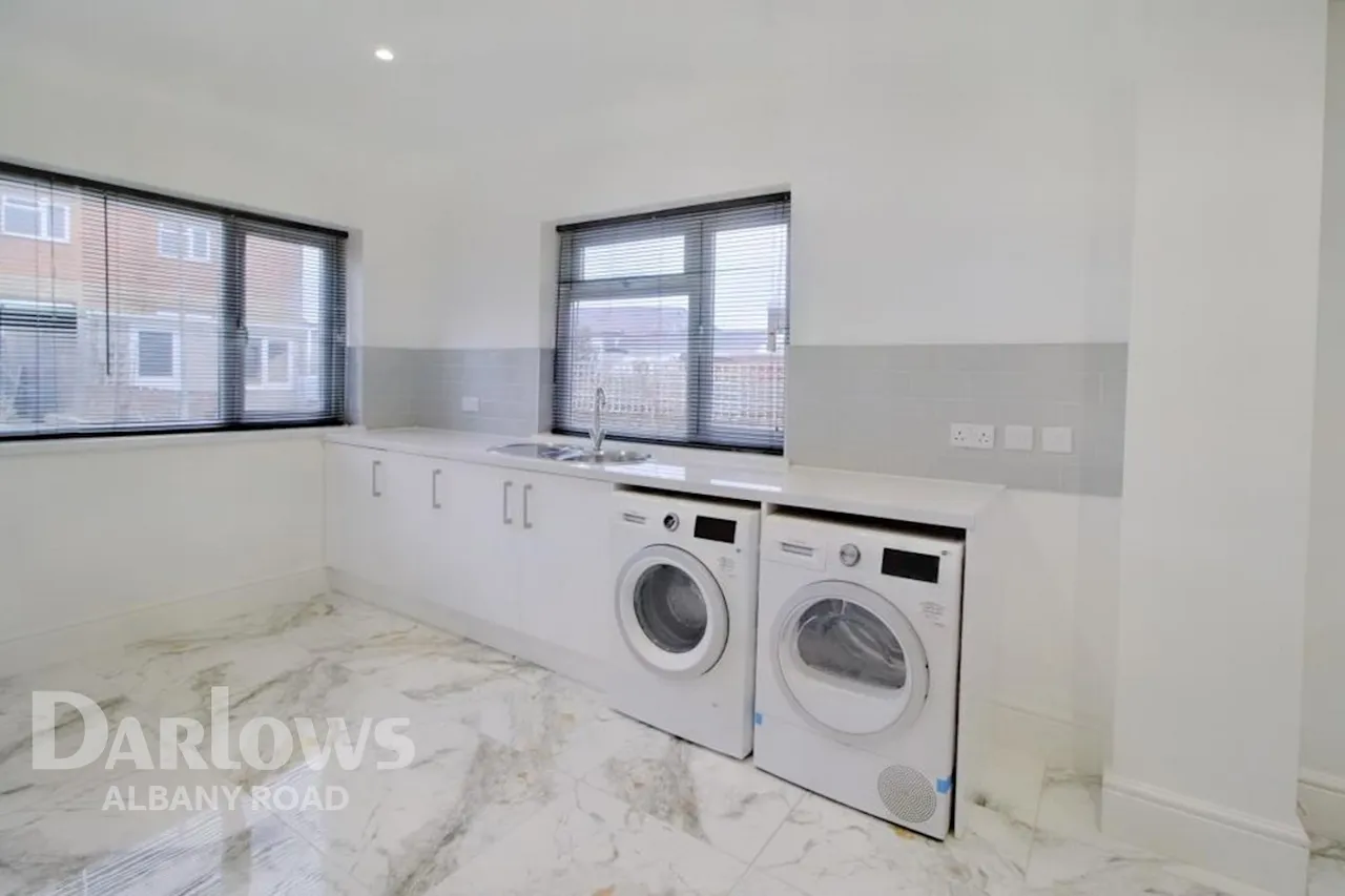 Caerphilly Road, CF14, photo 8