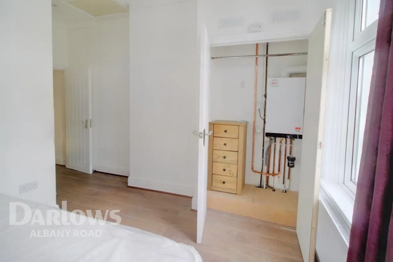 Caerphilly Road, CF14, photo 17
