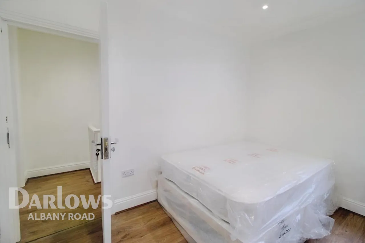 Caerphilly Road, CF14, photo 22