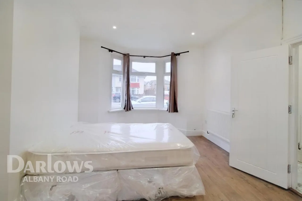 Caerphilly Road, CF14, photo 3