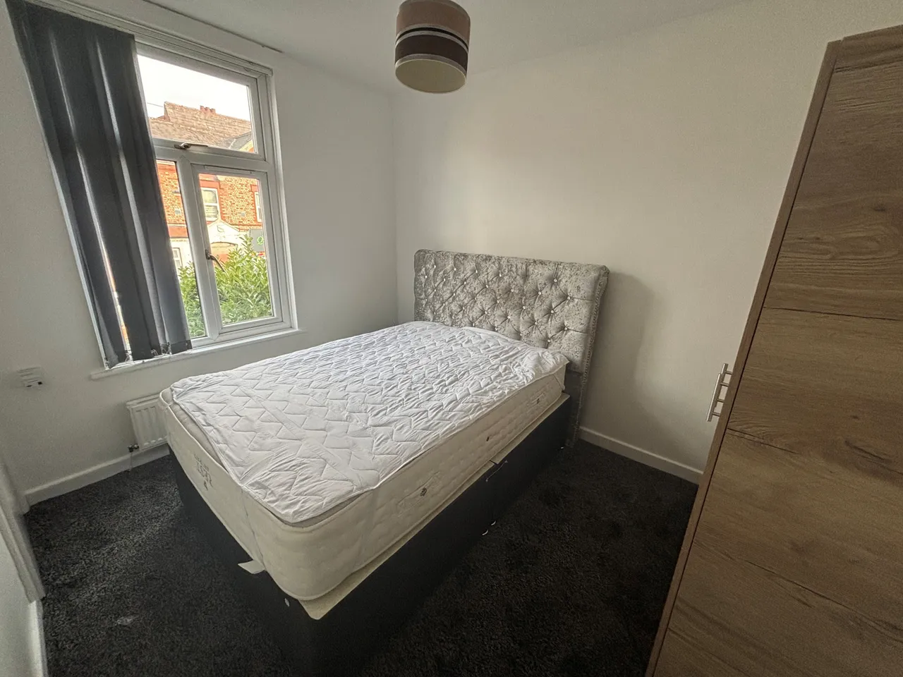 Buckhurst Road, M19, photo 3