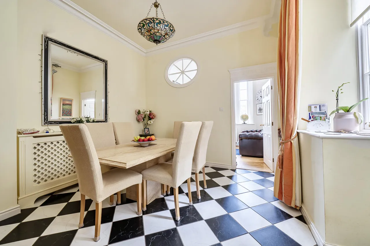 Thomas Wyatt Road, Devizes, SN10, photo 5