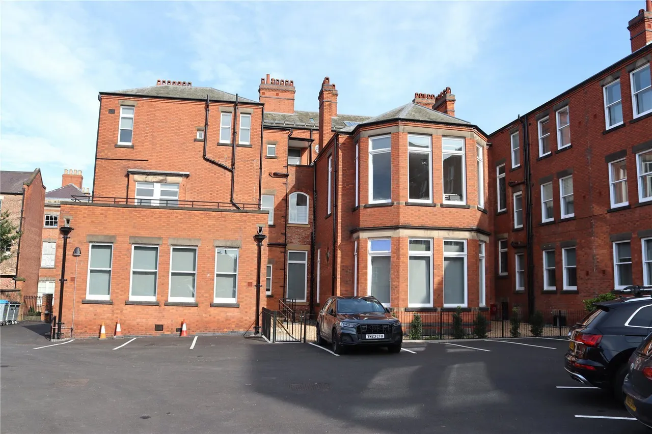 St. Marys Gate, Derby, DE1, photo 23