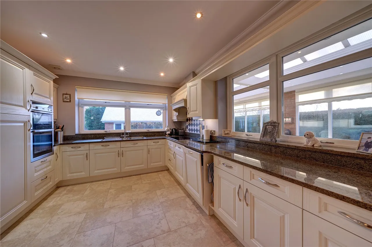 Twatling Road, Barnt Green, Birmingham, Worcestershire, B45 8HS, photo 9