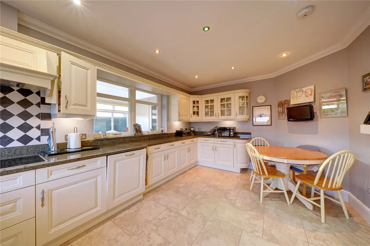 Twatling Road, Barnt Green, Birmingham, Worcestershire, B45 8HS, photo 8