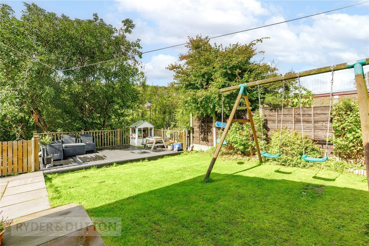 Ashlea Grove, Grotton, OL4, photo 21