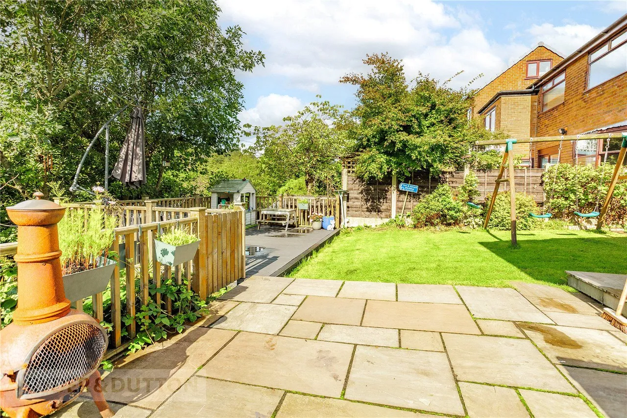 Ashlea Grove, Grotton, OL4, photo 2