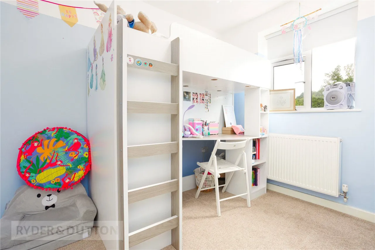Ashlea Grove, Grotton, OL4, photo 14