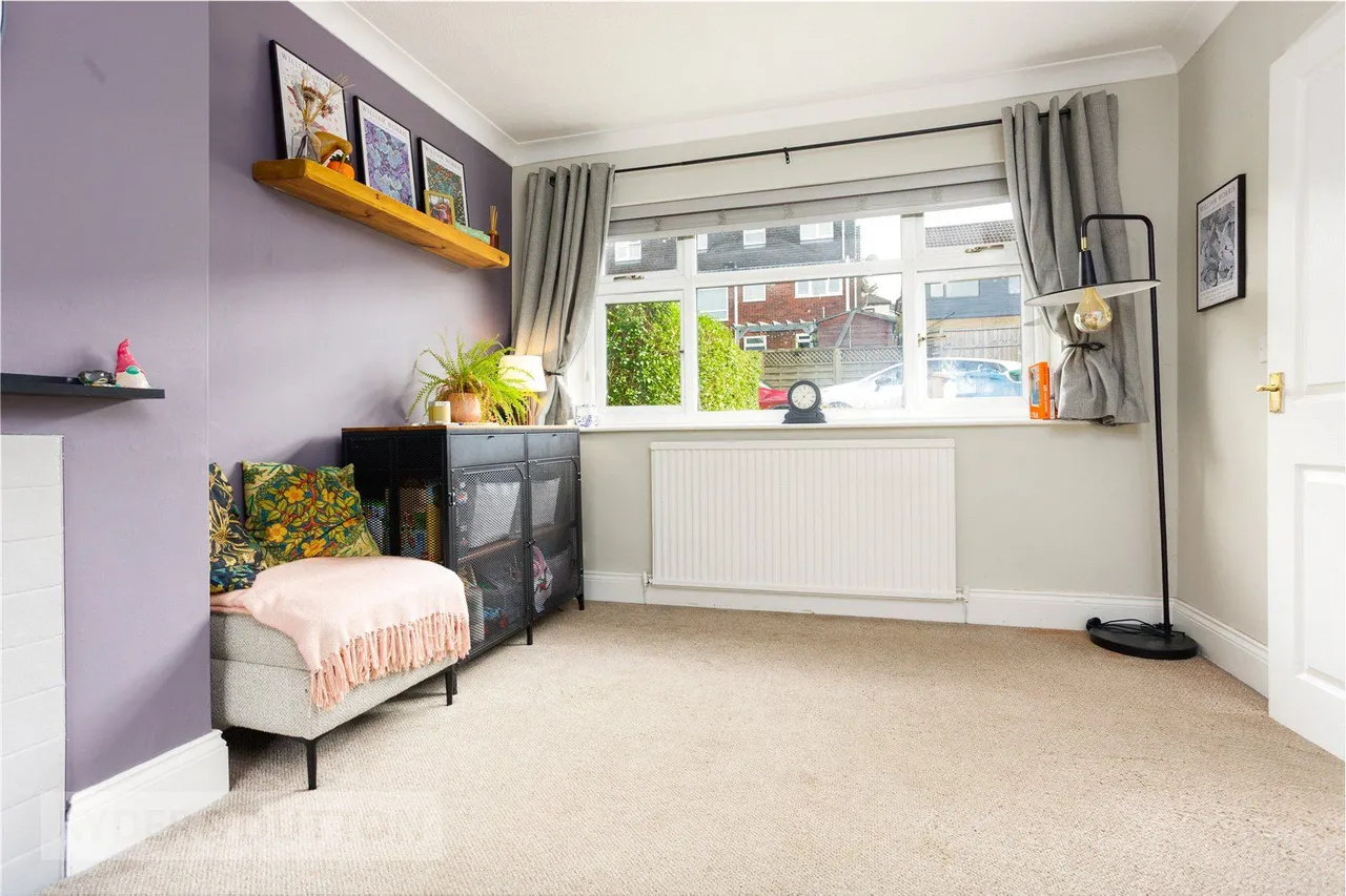 Ashlea Grove, Grotton, OL4, photo 9