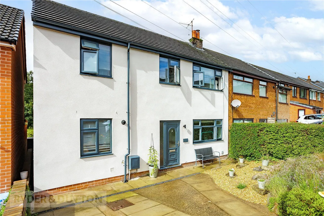 Ashlea Grove, Grotton, OL4, photo 6