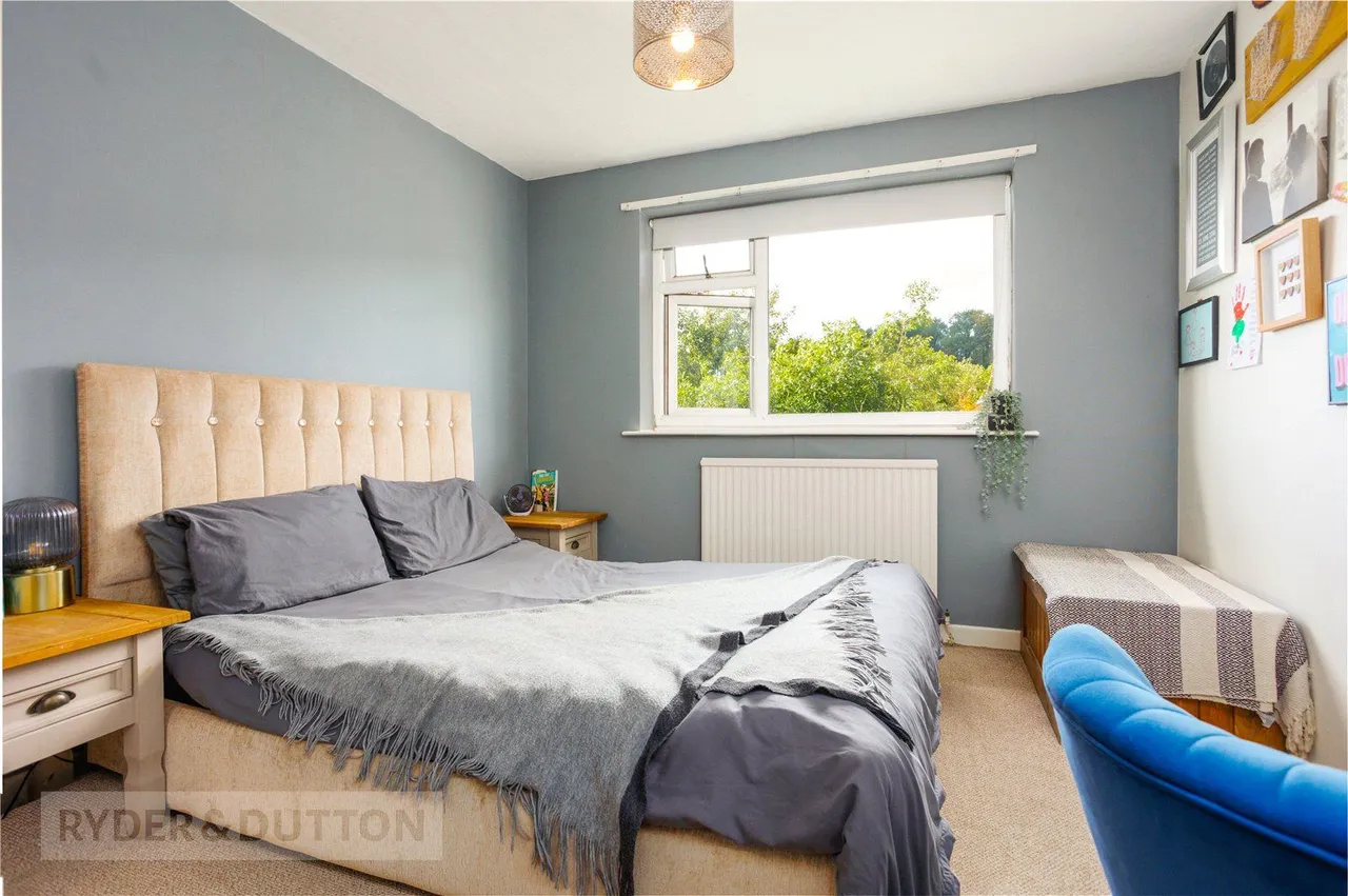 Ashlea Grove, Grotton, OL4, photo 13