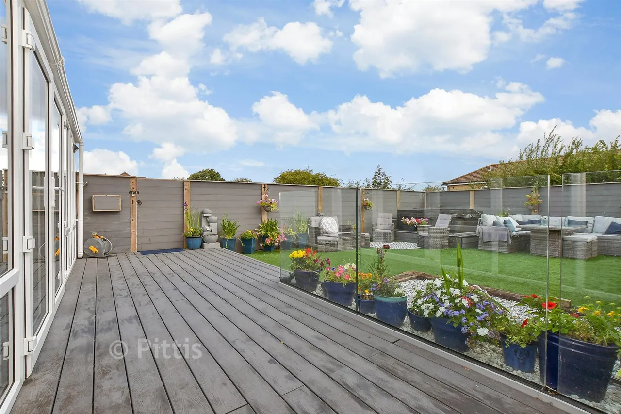 The Willows, Newport, PO30, photo 14