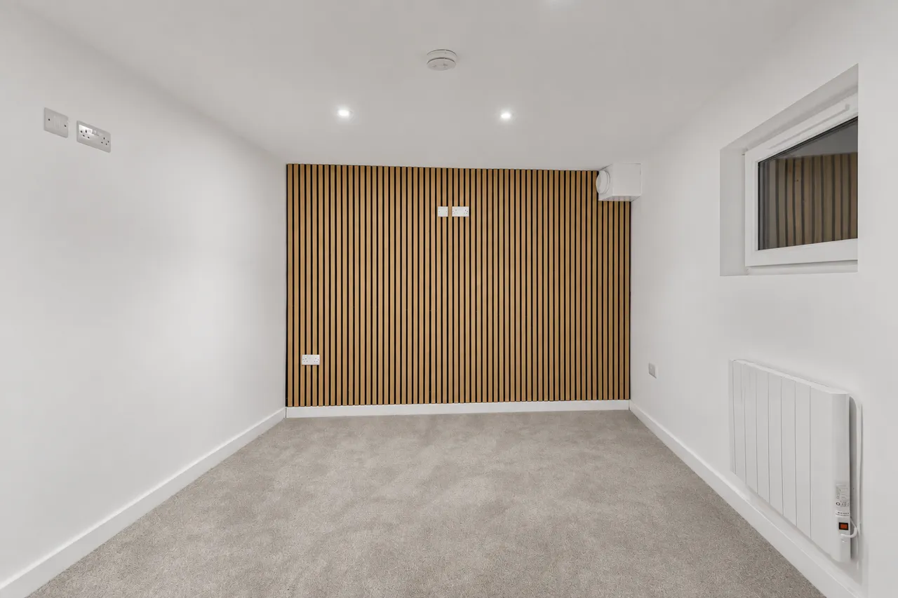 London Road, Cheltenham, GL52, photo 14