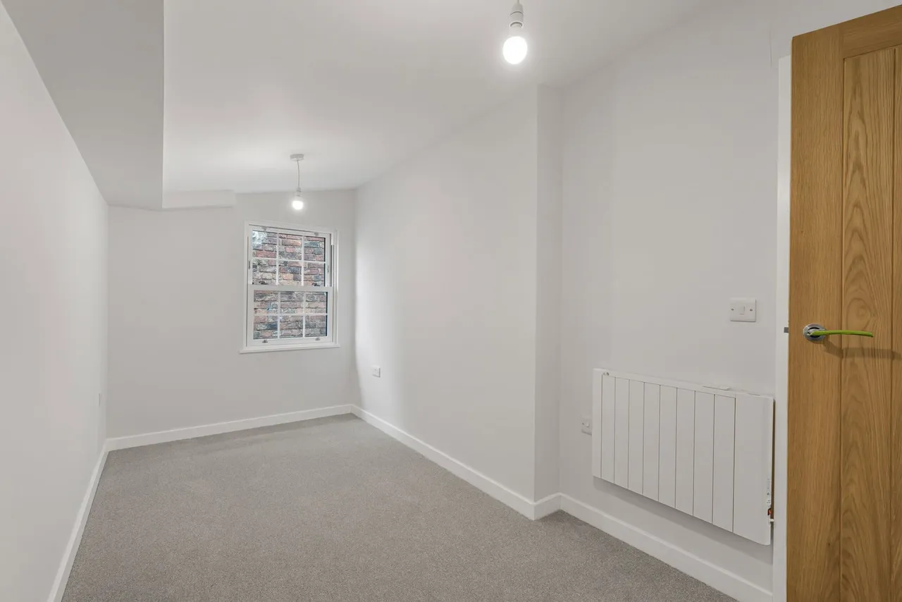 London Road, Cheltenham, GL52, photo 11