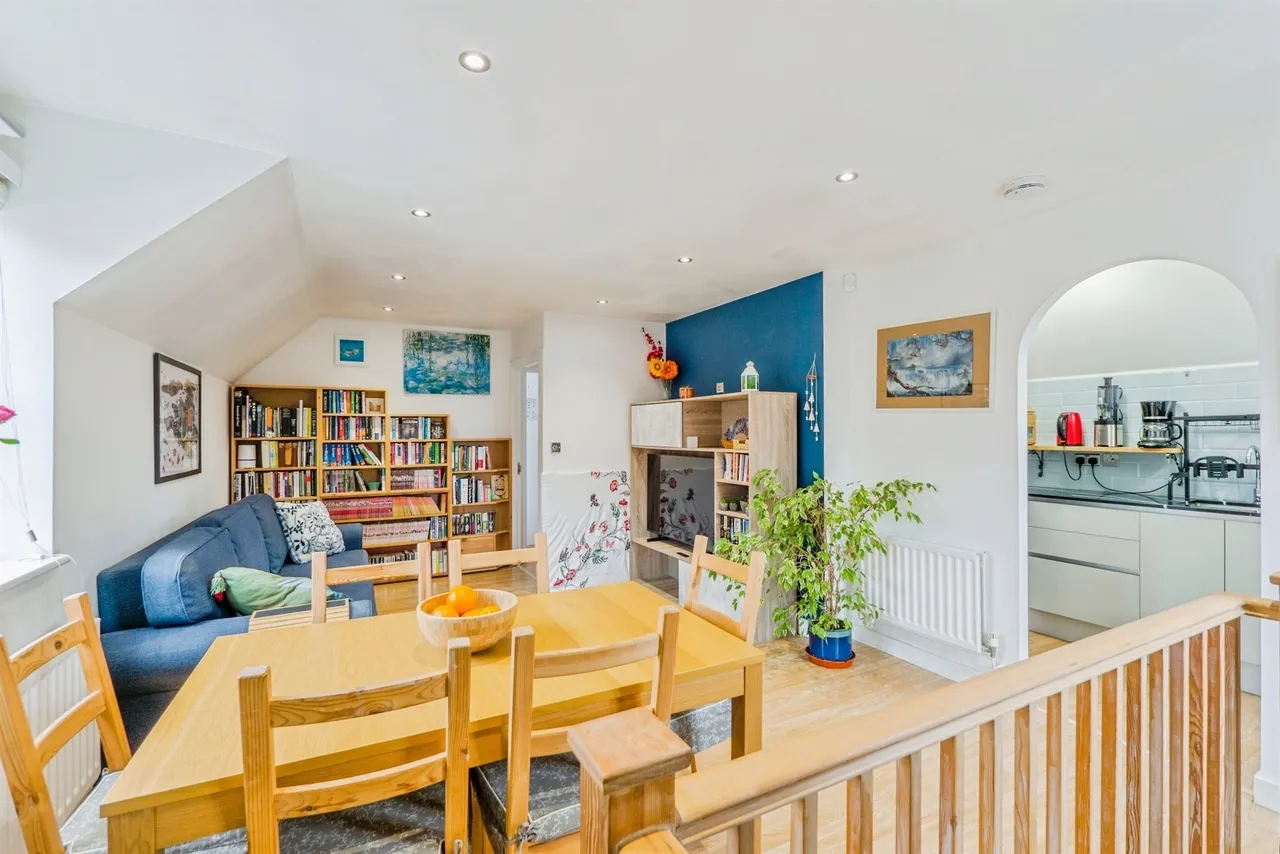 Doe Close, Penylan, CF23, photo 11